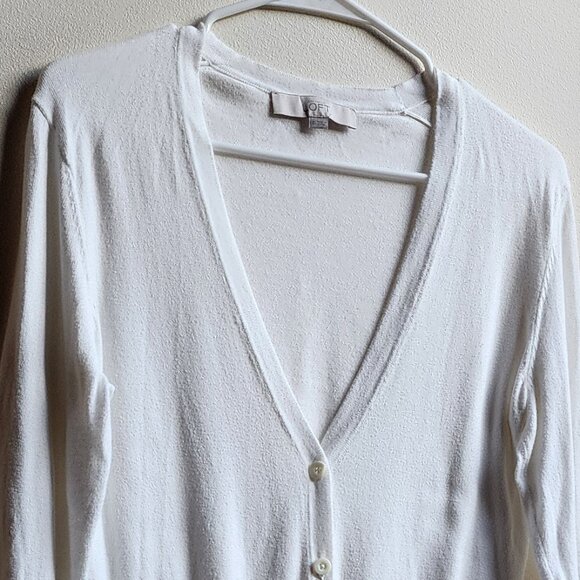 LOFT White Deep V-Neck Lightweight Sweater Size Small - Picture 5 of 14